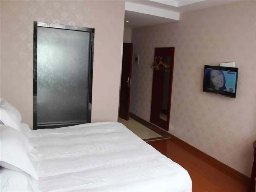 Янчжоу: GreenTree Inn Yangzhou Gaoyou Chengnan New District Hongtaiyang Logistic Park Business Hotel
