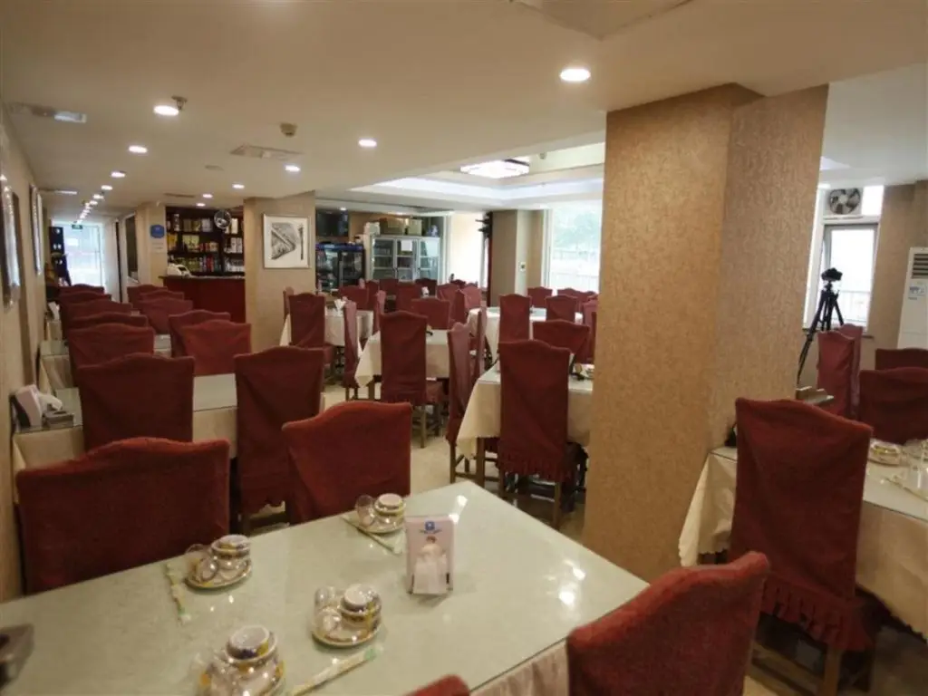 Пекин: GreenTree Inn Beijing Capital Airport New International Exhibition Center Express Hotel