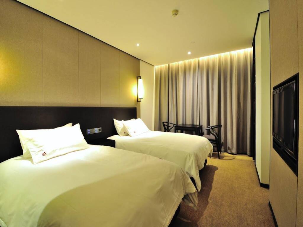 Chengdu Emei Xue Ya Hotel — фото 1