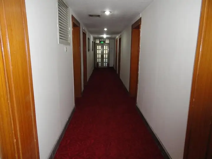 Пекин: Beijing Caoyuan Hotel (Yonghegong Guijie store)