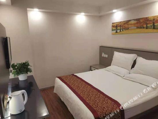 Пекин: Beijing Caoyuan Hotel (Yonghegong Guijie store)