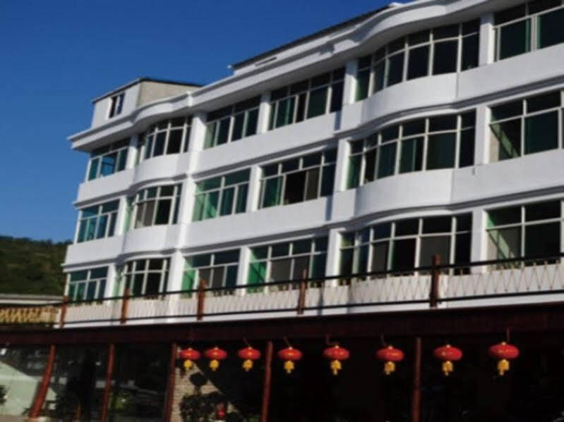 The Hermitage Qiandao Lake Hotel — фото 1