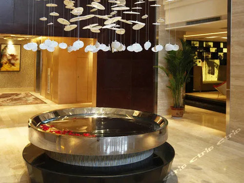 Тайюань: Yitel (Taiyuan Tongluowan Plaza)