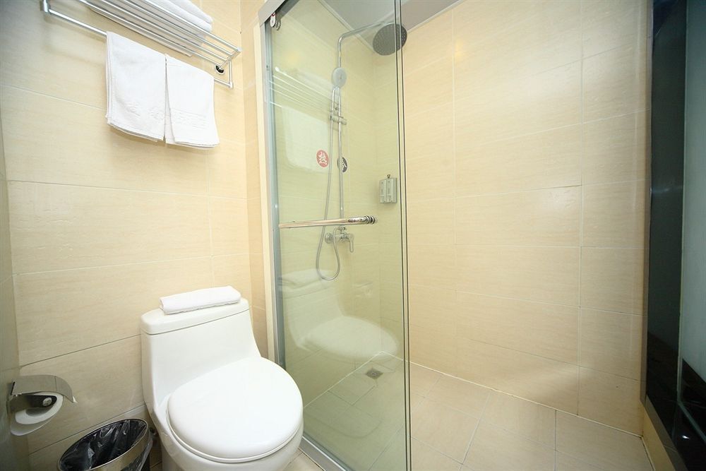 Цзясинь: Jiaxing Meiwan Modern City Hotel