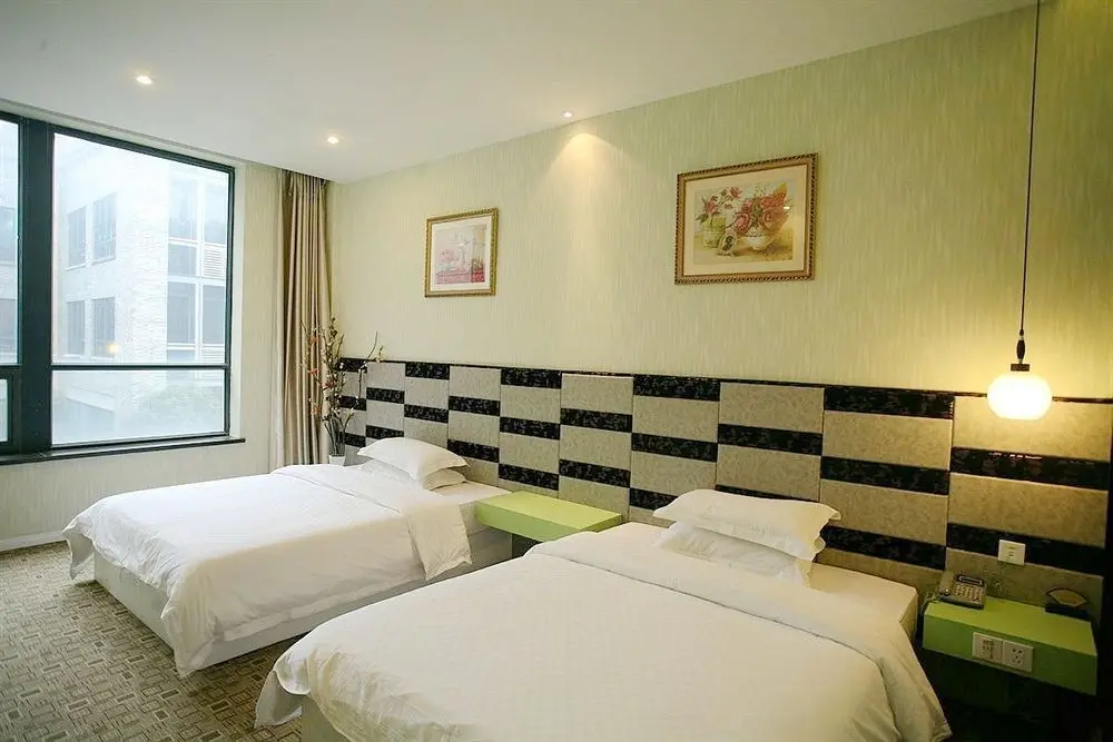 Цзясинь: Jiaxing Meiwan Modern City Hotel