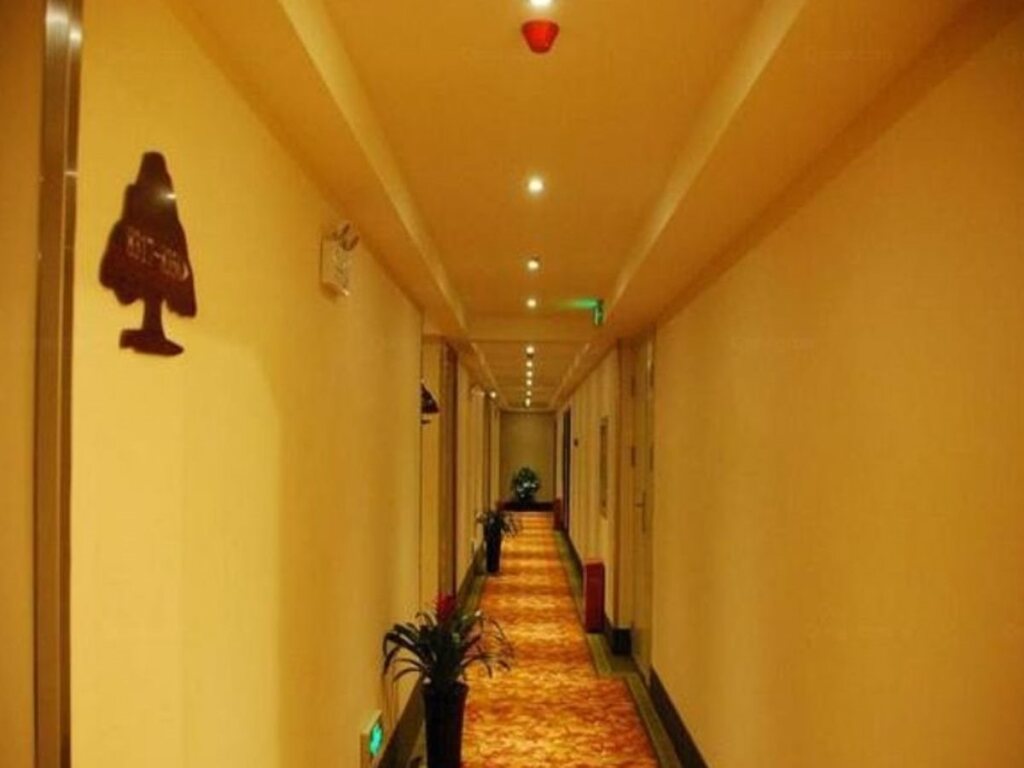 Сюйчжоу: GreenTree Inn Chuzhou Dingyuan County People's Square General Hospital Business Hotel