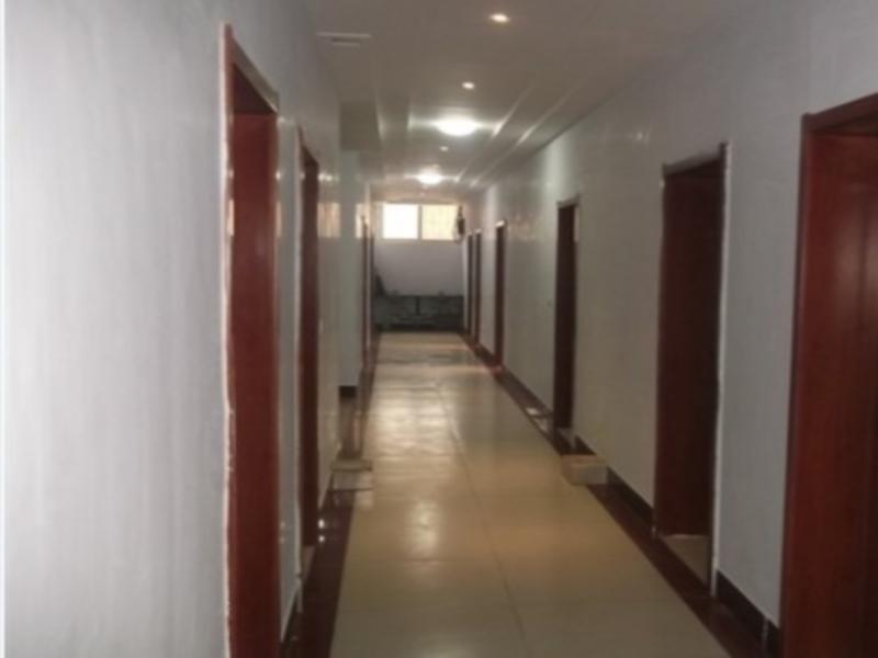 Янчжуди: Huixian Baligou Songyingge Hotel