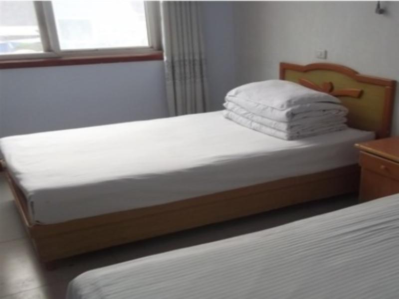 Янчжуди: Huixian Baligou Songyingge Hotel