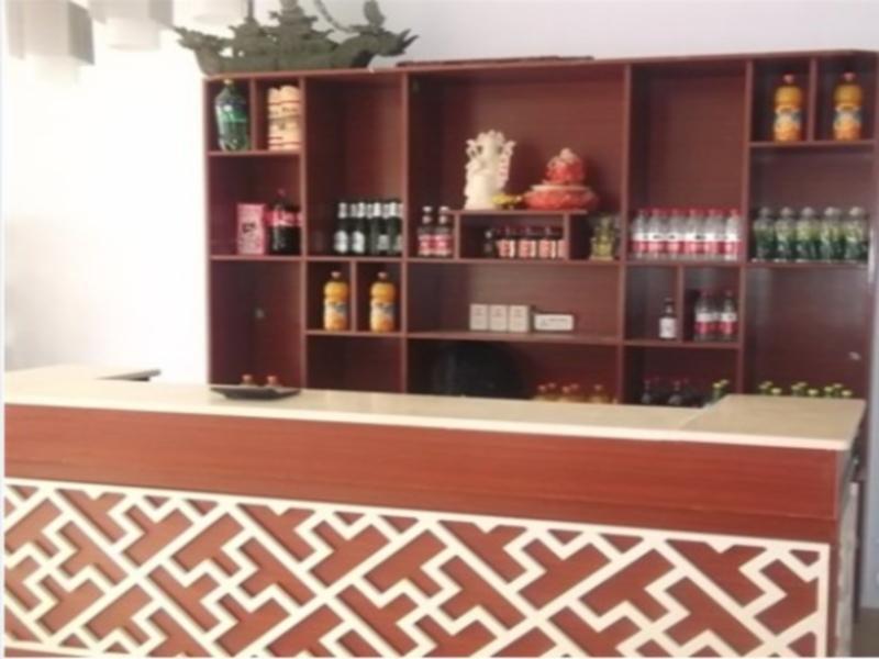 Янчжуди: Huixian Baligou Songyingge Hotel