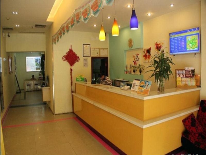 7 Days Inn — фото 1