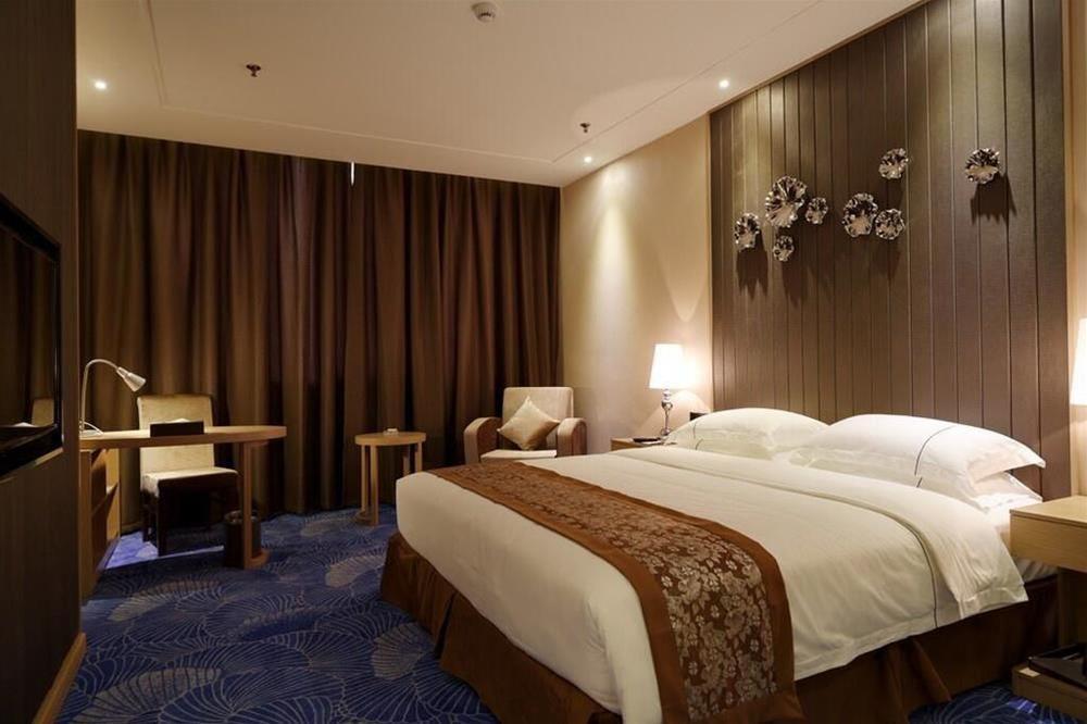 Чунцин: Rising Hotel- Chongqing