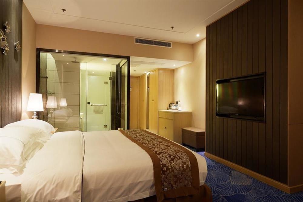 Чунцин: Rising Hotel- Chongqing