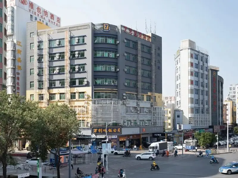 7Days Premium Shenzhen Airport Gushu Metro Station — фото 1