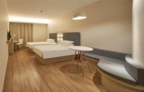 Ухань: Hanting Premium Hotel Wuhan Venture Street Free Trade Zone