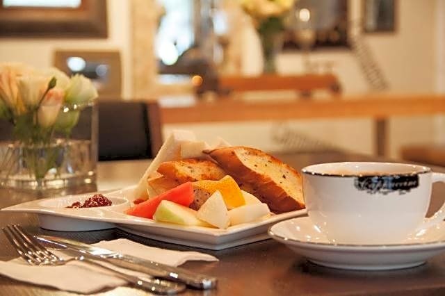 Шицзячжуан: James Joyce Coffetel Hotel Shijiazhuang Railway Station