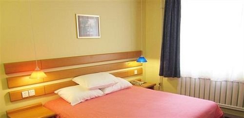 Далянь: Home Inn Xinghai Square - Dalian