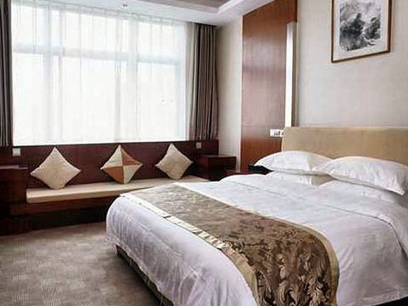 China Hotel Wuxi — фото 1