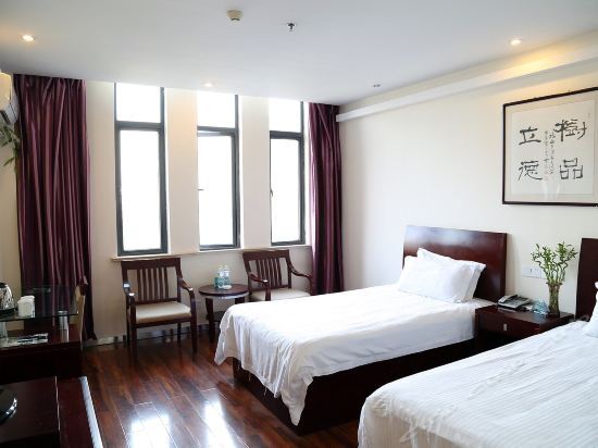 GreenTree Inn JiangSu HuaiAn LianShui Bus Station ZhanQian Square Express Hotel — фото 1