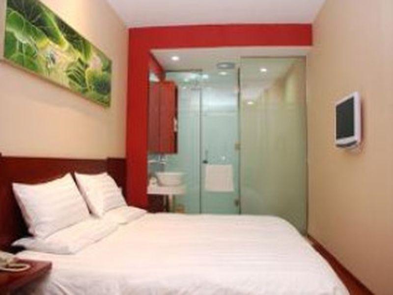 Сямынь: Runting Express Hotel Longhai Shengdi Yage Longchi