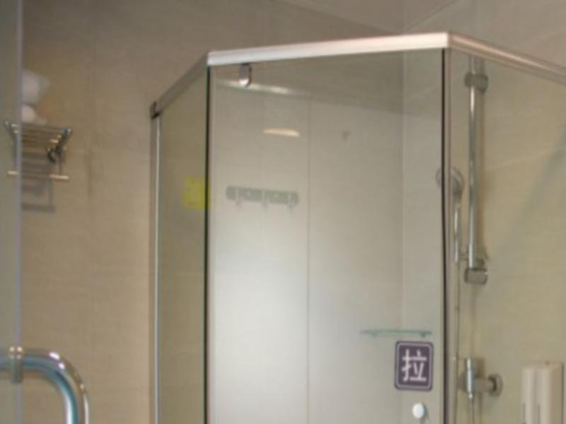 Гуанчжоу: 7 Days Inn Guangzhou Jingxi South Hospital Tonghe Metro Branch