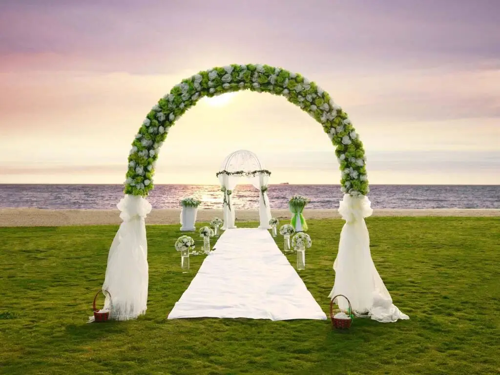 Санья: G Charlton Hotels Resorts Sanya