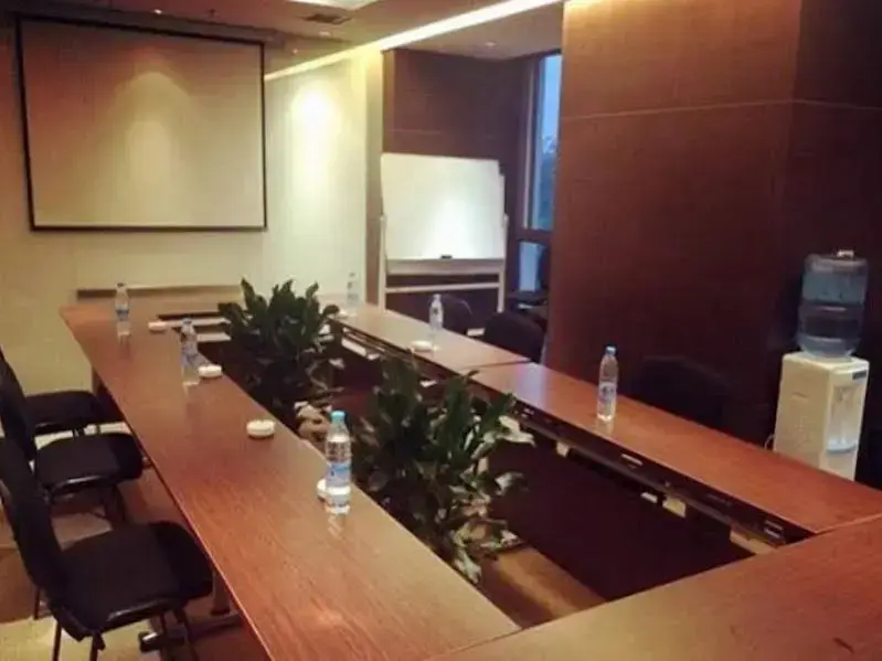 Цзиньцзэ: Jinjiang Inn Select– Suzhou Industrial Park Dushu Lake Higher Education Area