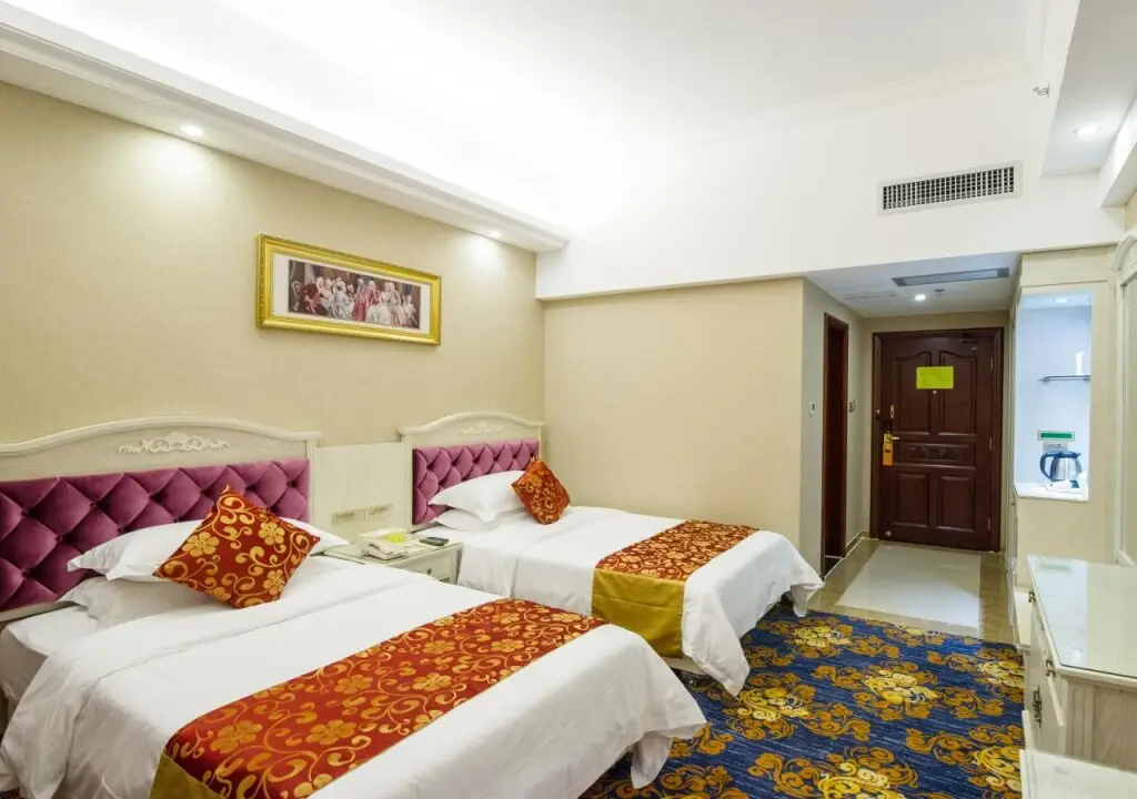 Гуйлинь: Vienna Hotel Guangxi Guilin Shifu Wanda
