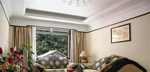 Мяньян: Jiuzhaigou Qianhe International Hotel