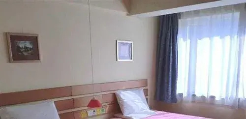 Home Inn Dandong Street — фото 1