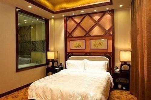 Далянь: Golden Stone Tang Feng International Hot Spring Hotel - Dali