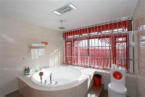 Лицзян: Lion Rock Baboo Park Hotel - Lijiang