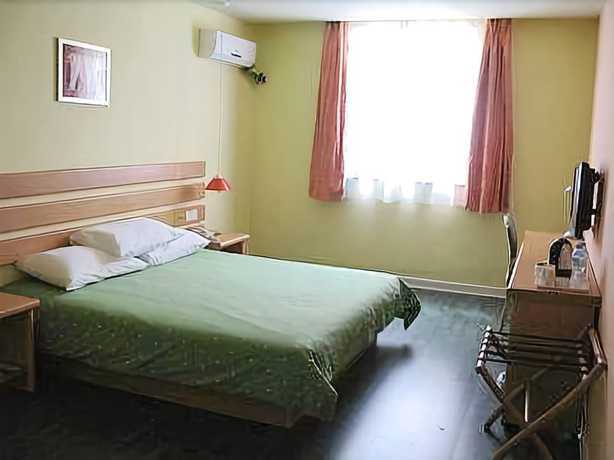 Цзинхун: Home Inn Jinghong Xishuangbanna peacock Lake Civil Aviation