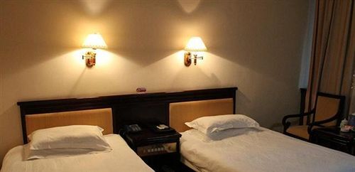 Урумчи: Urumqi Light Hotel