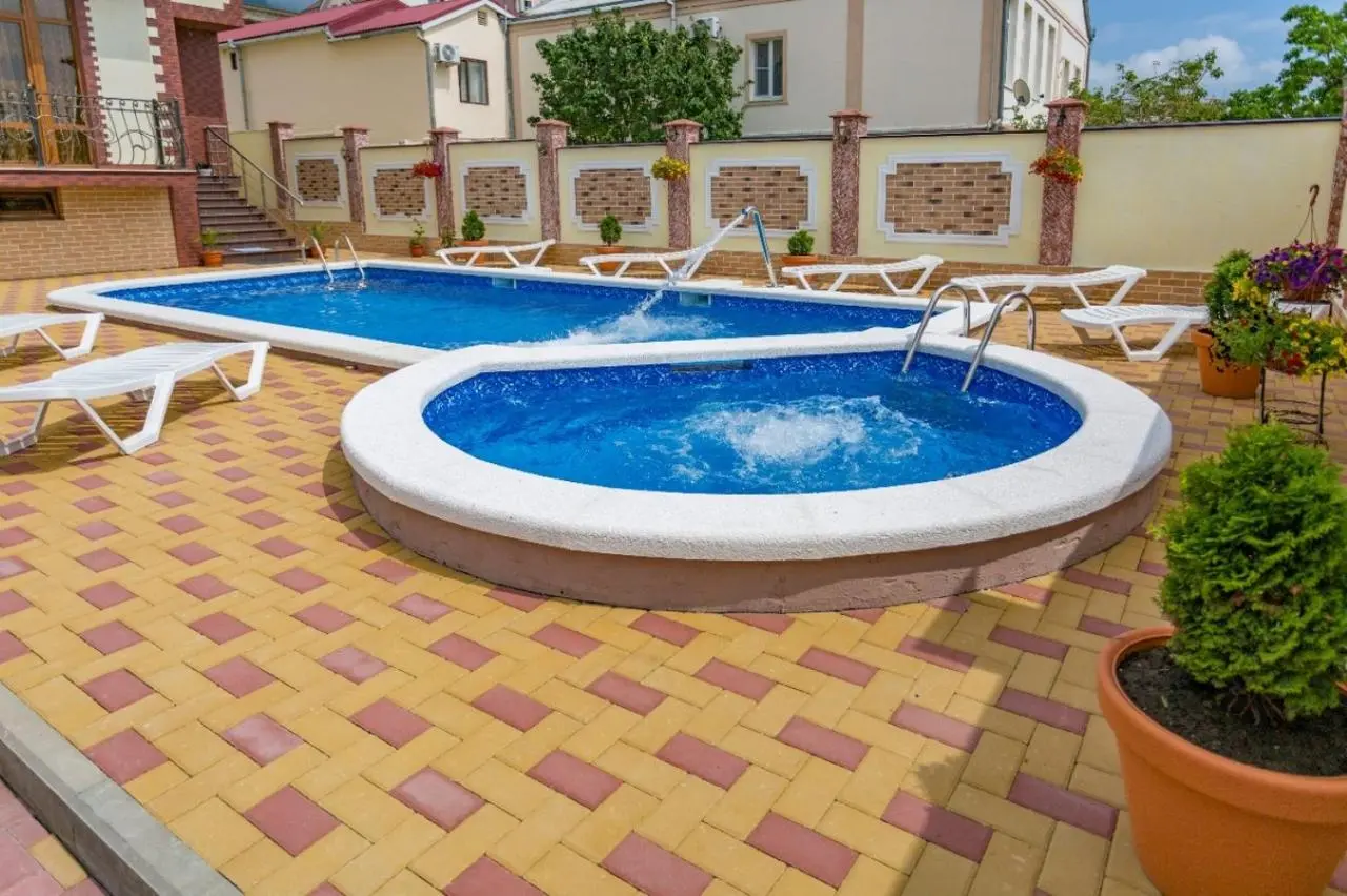 Геленджик: Rafael Guest House