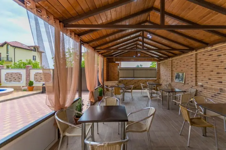 Геленджик: Rafael Guest House