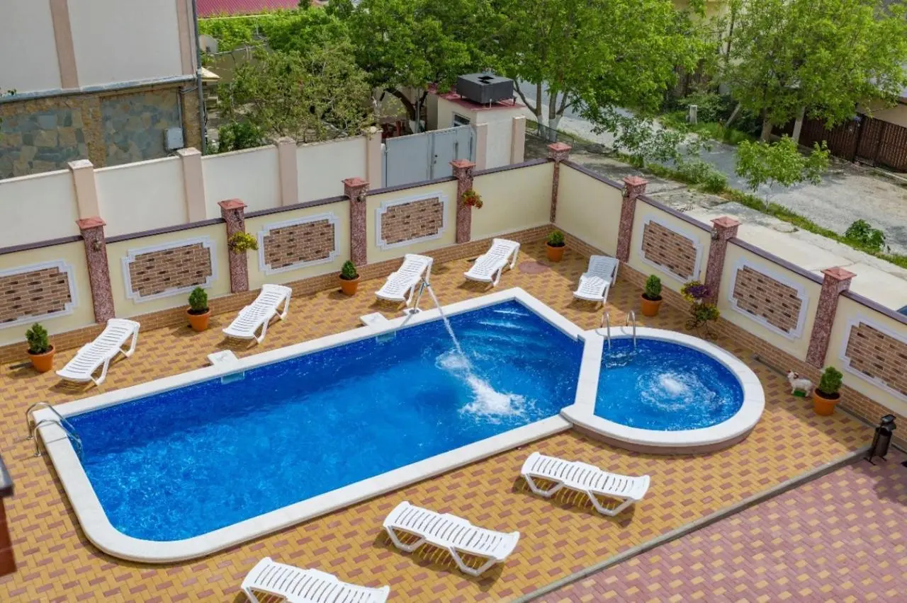 Геленджик: Rafael Guest House
