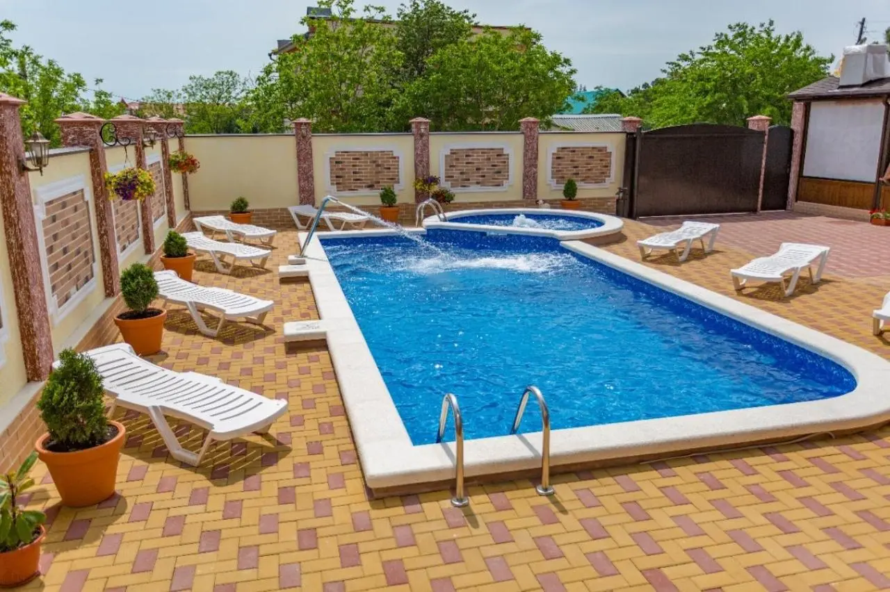 Геленджик: Rafael Guest House
