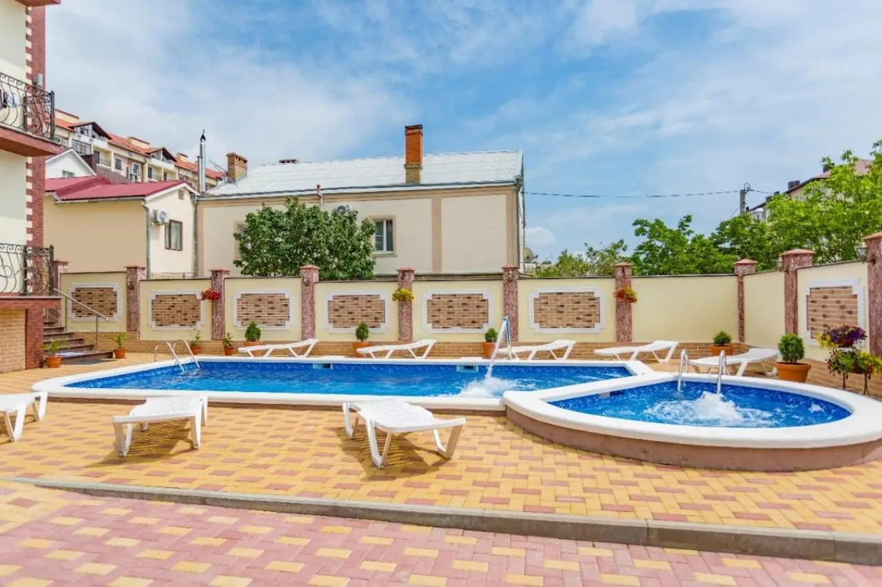 Геленджик: Rafael Guest House