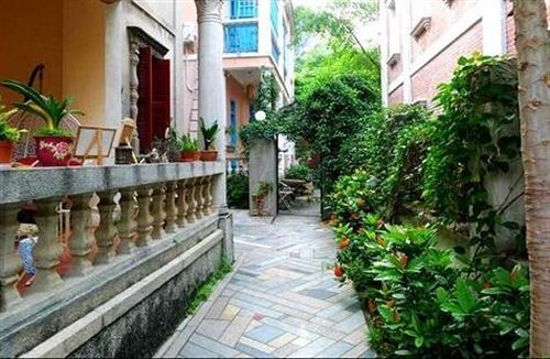 Сямынь: Countless fragrant holiday villas on Gulangyu Island