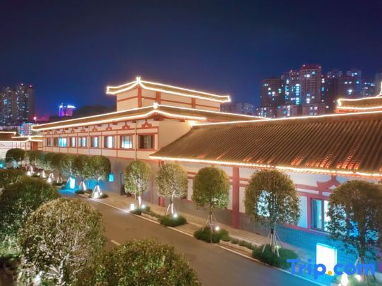 Гуанъюань: Guangyuan Fengtai International Hotel
