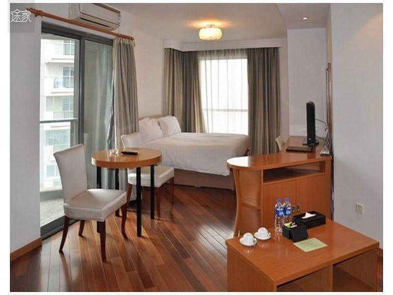 Шанхай: Yujing Apartment Shanghai
