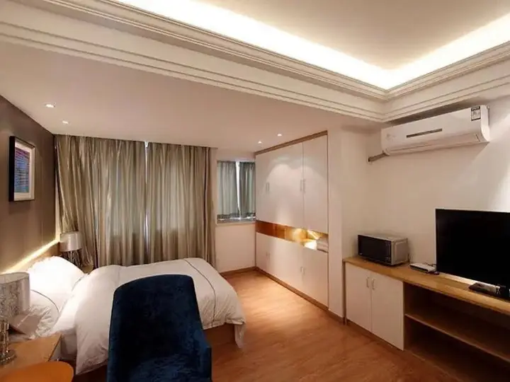 Чунцин: Chongqing Royal Serviced Apartment