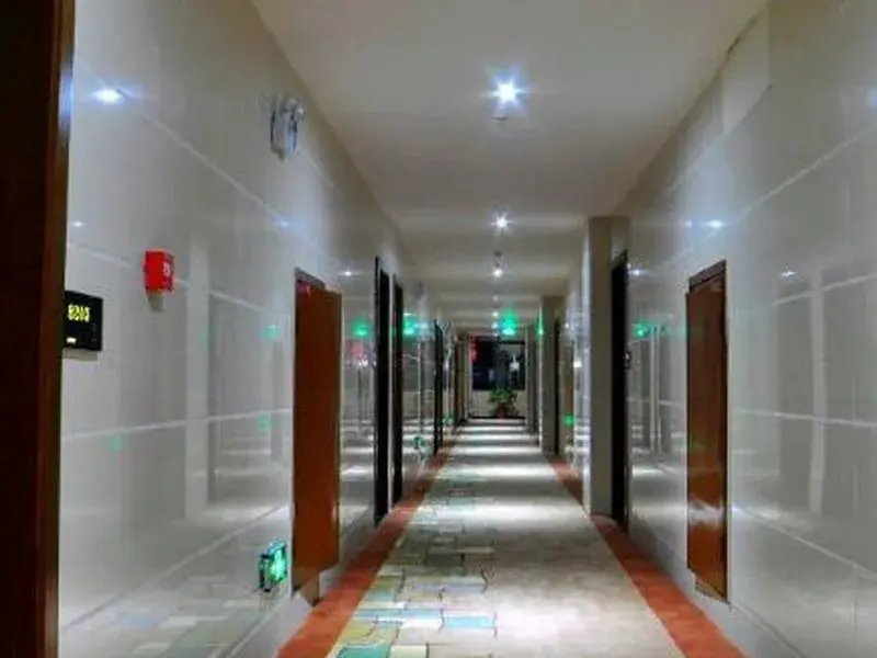 Чжанцзяцзе: Zhangjiajie E-fashion Resort Hotel