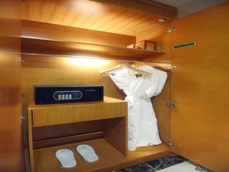 Санья: Hanting Hotel Sanya The First Market Branch