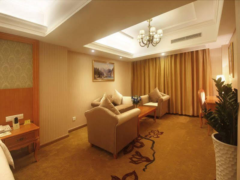 Санья: Hanting Hotel Sanya The First Market Branch