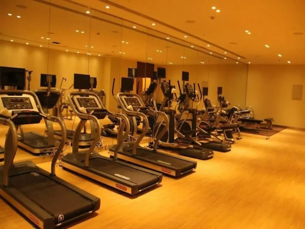 Ханчжоу: Grand New Century Hotel Fuyang