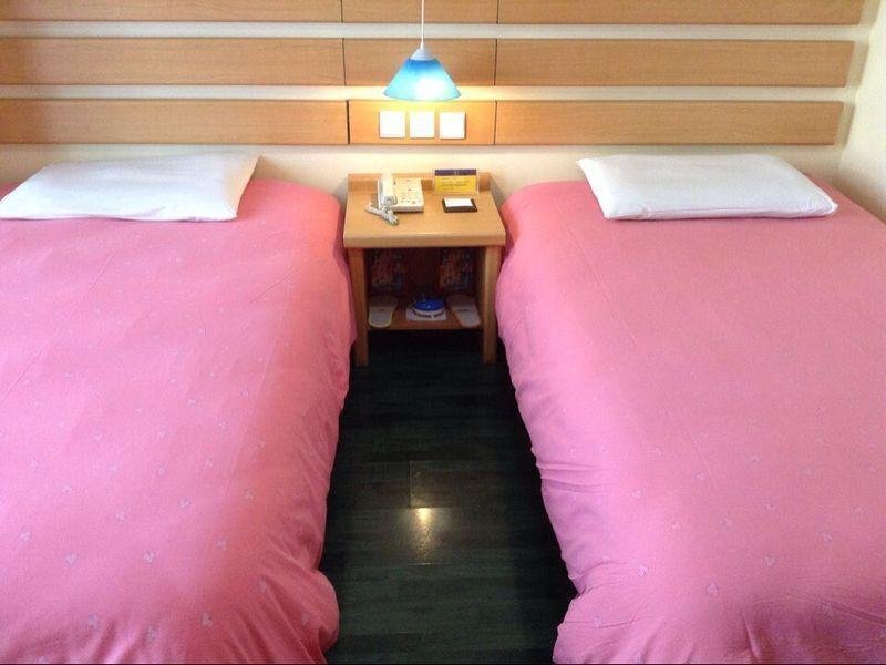 Ханчжоу: Home Inn Hangzhou Xiasha Wenyuan Road Mass Media College