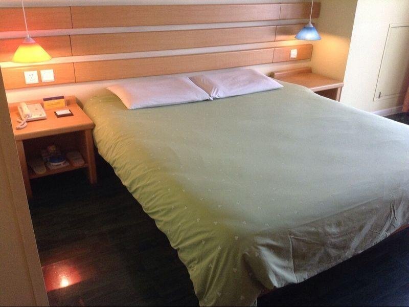 Ханчжоу: Home Inn Hangzhou Xiasha Wenyuan Road Mass Media College