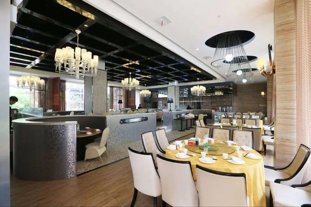 Уси: Wuxi Zenmore Hotel