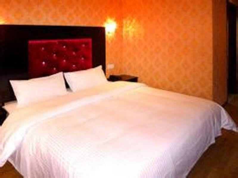Чунцин: Chongqing Yueyou Hotel Jifangbei Xinhua Road Branch